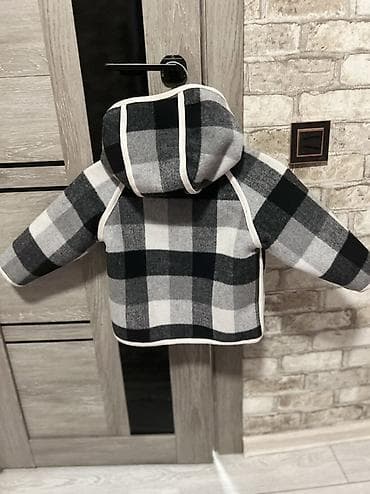 санки ледянки: Детское утеплённое пальто-дафлкот с капюшоном - Цвет и принт: крупная — 2