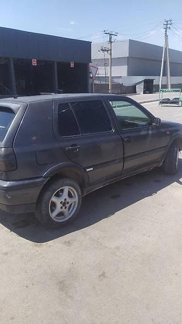 Продажа авто: Volkswagen Golf: 1995 г., 2 л, Механика, Бензин, Хэтчбэк — 2
