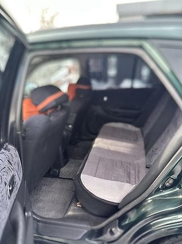 mazda 323 2003: Mazda 323: 2000 г., 1.6 л, Механика, Бензин, Универсал — 3