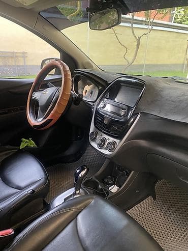 camri 55: Chevrolet Spark: 2017 г., Автомат, Бензин, Хэтчбэк — 7