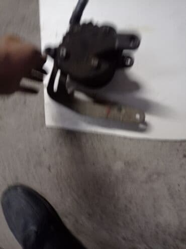 гидравлический домкраты: Бензиндик кыймылдаткыч 2005 г., 1.6 л, Колдонулган, Оригинал — 2