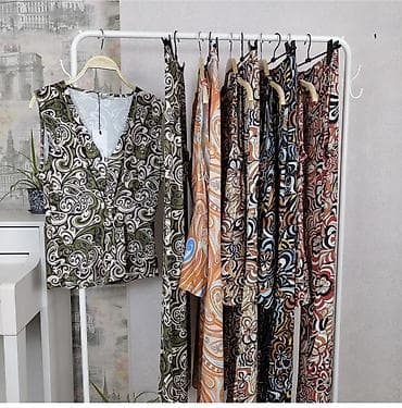 женский топ: Отдам за символическую цену за 1 топ за 1 брюки Размеры 40-44 и — 8