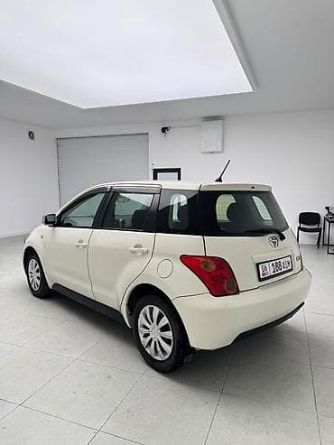 platz vitz: Toyota Ist: 2003 г., 1.3 л, Автомат, Бензин, Хэтчбэк — 3