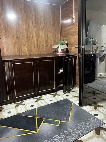 гараж без места: Дом в центре Новопокровка участком 8 соток фактически 12 По первой — 5