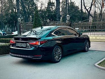 новый лексус: Lexus ES: 2021 г., Бензин, Седан — 5