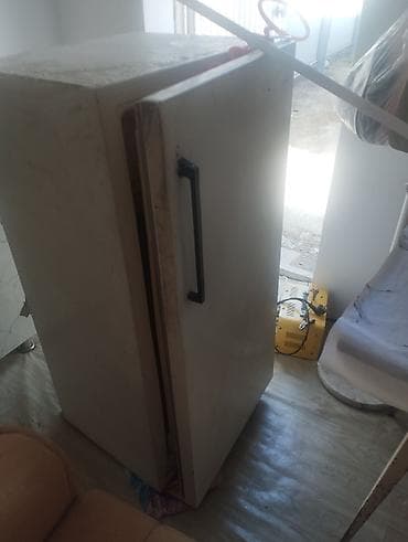 fridge: Холодильник Biryusa, Однокамерный, 130 * — 1