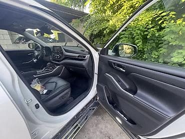 Toyota: Toyota Highlander: 2020 г., 2.5 л, Гибрид — 10