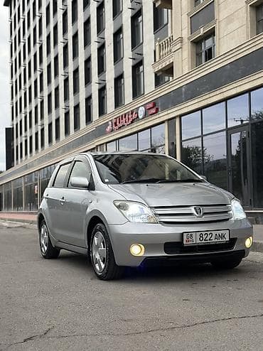 Транспорт: Toyota Ist: 2003 г., 1.5 л, Автомат, Бензин, Хэтчбэк — 4