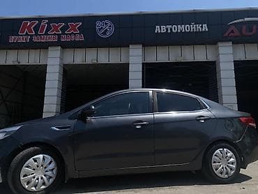 sonata uf: Kia Rio: 2015 г., 1.6 л, Автомат, Бензин, Седан — 2