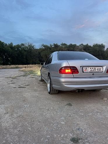 Mercedes-Benz E-Class: 1997 г., 4.3 л, Бензин, Седан