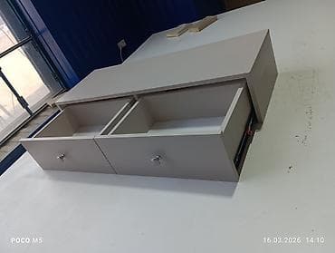 мебель белая: Рабочий стол 2 шт шкаф для книга 1 шт консоль для косметики 1 шт все — 3