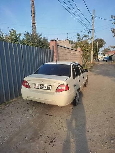 неси: Daewoo Nexia: 2011 г., 1.5 л, Механика, Бензин, Седан — 4