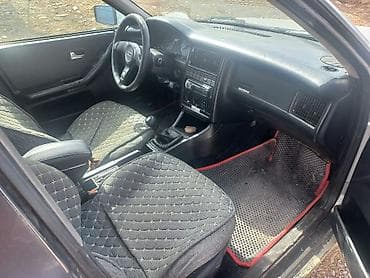 audi uk: Audi 80: 1992 г., 2.6 л, Ручные, Бензин, Седан — 5