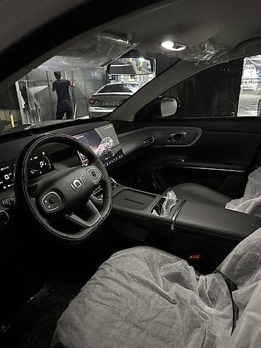byd e2 2021: Changan Qiyuan Q05: 2026 г., Электромобиль — 8