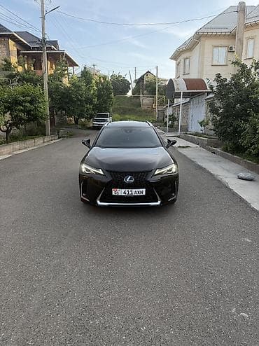 ct 200h: Lexus UX: 2021 г., 2 л, Автомат, Гибрид, Кроссовер — 1