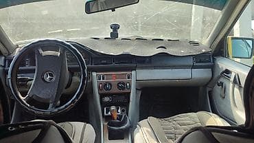 болуп: Mercedes-Benz W124: 1989 г., 2.5 л, Кол менен иштөөчү, Бензин, Седан — 7