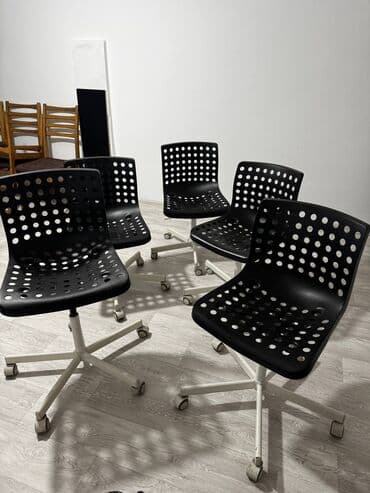шезлонги бу: Офисный стул, Б/у, цвет - Черный, Железо — 1