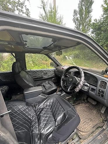 продаю ниссан терано: Nissan : 1998 г., 3 л, Автомат, Бензин, Внедорожник — 6