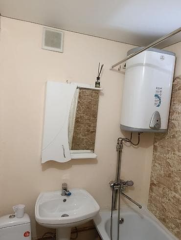 Квартиры: 1 комната, 33 м², Аламединский рынок / базар 3 этаж — 8