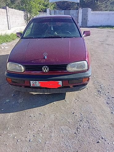 Volkswagen Golf: 1992 г., 1.8 л, Механика, Бензин, Хэтчбэк
