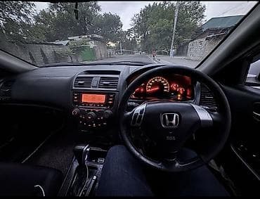 двигитил: Honda Accord: 2002 г., 2.4 л, Автомат, Газ, Универсал — 6