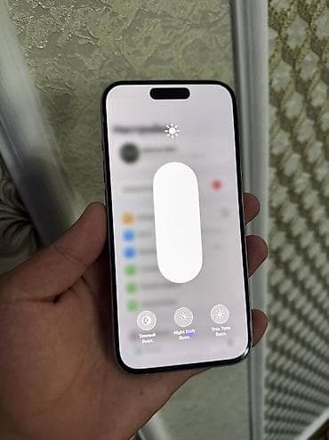 7 iphone: IPhone 15 Pro, Б/у, 128 ГБ, White Titanium, Чехол, 97 % — 5