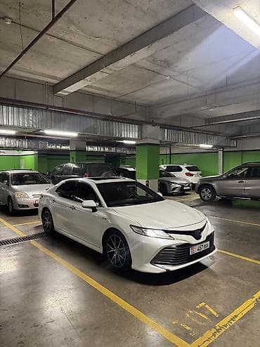 Продажа авто: Toyota Camry: 2019 г., Гибрид — 1