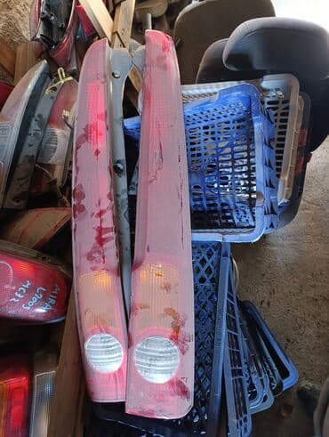 запчасти на дайхатсу куоре в бишкеке: Комплект стоп-сигналов Daihatsu 2001 г., Б/у, Оригинал, Япония — 1