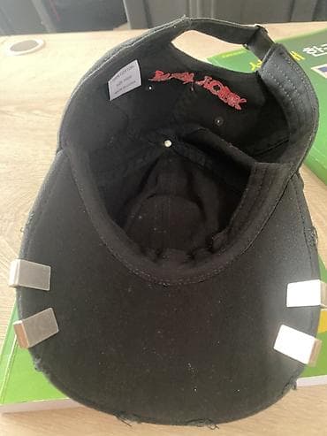 козырок: Кепка ALICE «Hard-Core Haute Couture» - Цвет: черный, контрастная — 2