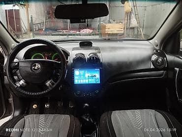 вентилятор на венто: Chevrolet Aveo — интерьер и оснащение - Салон: передняя панель с — 4