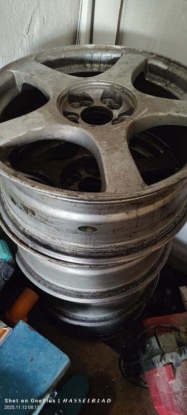 хром наклейки: Задний спойлер Honda — 4