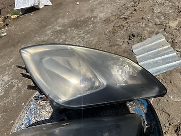 prius 2006: Комплект передних фар Toyota 2005 г., Б/у — 1