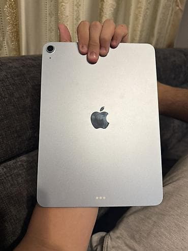 ipad 2024: Apple iPad (серебристый), серия с плоскими гранями и магнитным Smart — 2