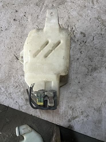 step 2: Бачок Honda 2000 г., Б/у, Оригинал, Япония — 1