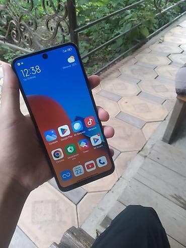 Техника и электроника: Redmi, Redmi 12, Б/у, 128 ГБ, цвет - Черный, 1 SIM, 2 SIM — 2