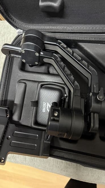 ноутбук почти новый: 1. Zhuin crane 2 в идеальном состоянии — 16000сом 2. Zhuin crane 2 в — 4