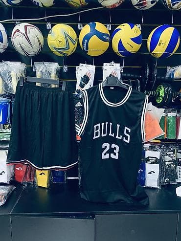 tech flecee nike: Баскетбольный комплект BULLS 23 (майка + шорты), черный. - Дизайн — 3