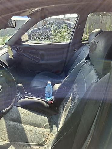 e6 3: Hyundai Elantra: 2003 г., 1.6 л, Автомат, Бензин, Седан — 10