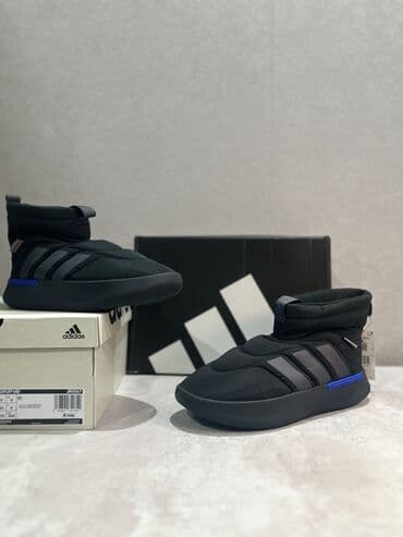 брендовая одежда бишкек: Мужские ботинки, 40.5, Adidas, Новый, цвет - Черный, Бесплатная доставка — 1