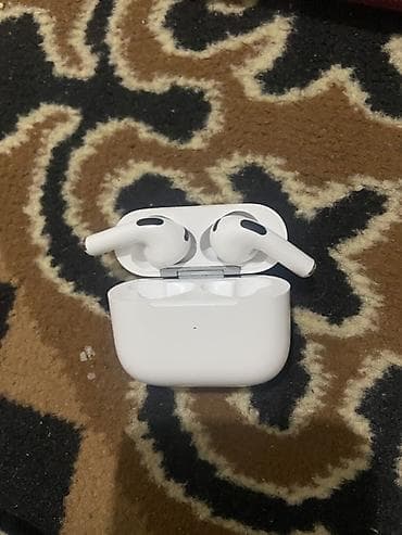 уши мужские: Беспроводные наушники-вкладыши с кейсом зарядки Особенности: - — 3