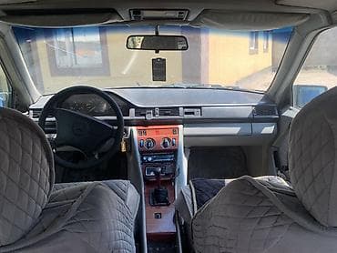 два авто: Mercedes-Benz W124: 1988 г., 2.3 л, Механика, Бензин, Седан — 4