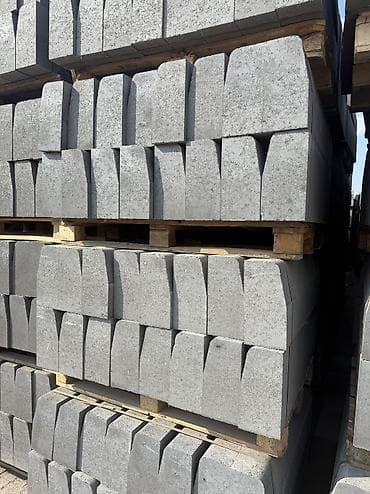 цемент бетон: Бетонные дорожные бордюры (бордюрный камень) Описание: - Материал — 2