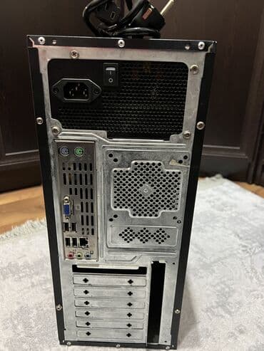 системный юлок: Компьютер, ядер - 2, ОЗУ 4 ГБ, Для несложных задач, Б/у, Intel Pentium — 3