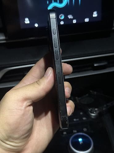 iphone dr: IPhone 15 Pro, Б/у, 128 ГБ, Black Titanium, Чехол, Коробка, 87 % — 6
