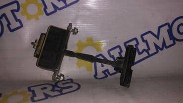 реставрация дверей межкомнатные: Mercedes-Benz W211, ограничитель задней правой двери — 1