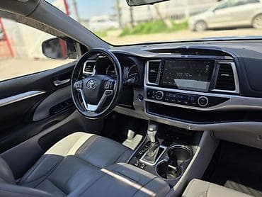 Транспорт: Toyota Highlander: 2019 г., 3.5 л, Автомат, Гибрид, Кроссовер — 8