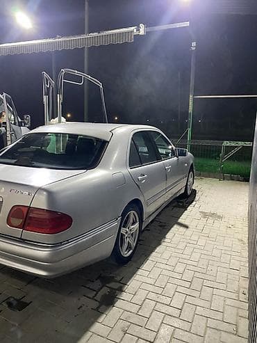 erec m8: Mercedes-Benz E-Class: 1998 г., 2 л, Механика, Газ, Седан — 4