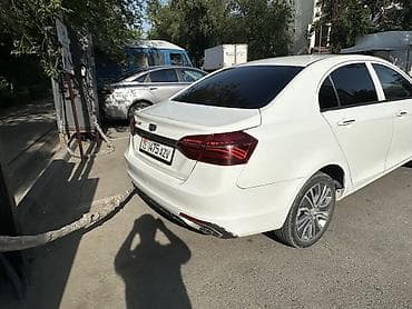 geely galaxy e5: Geely Emgrand EV: 2019 г., Автомат, Электромобиль, Седан — 3