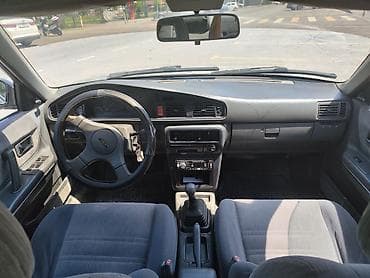без дтп: Mazda 626: 1990 г., 2 л, Механика, Бензин, Седан — 9