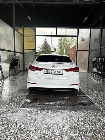 хендай аванте 2017: Hyundai Elantra: 2017 г., 2 л, Автомат, Бензин — 3